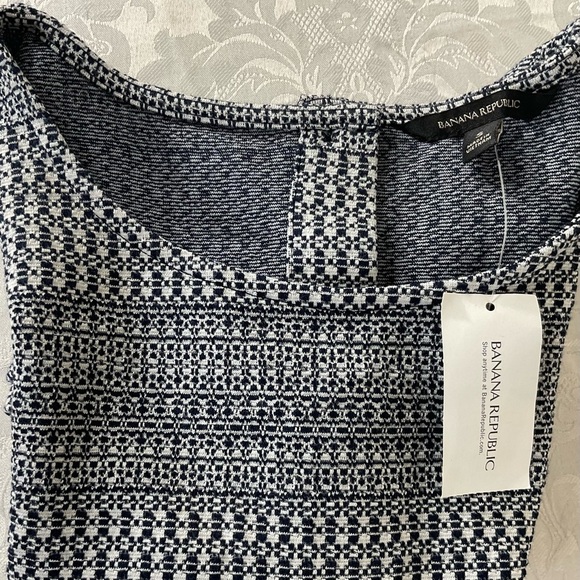 Banana Republic Black White Top Button Back Sleeveless Top Women Size Small NWT - Picture 7 of 7